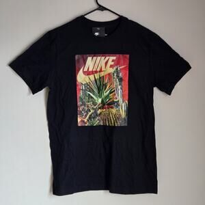 *New with Tags* Nike Escape to Nature Black Tee